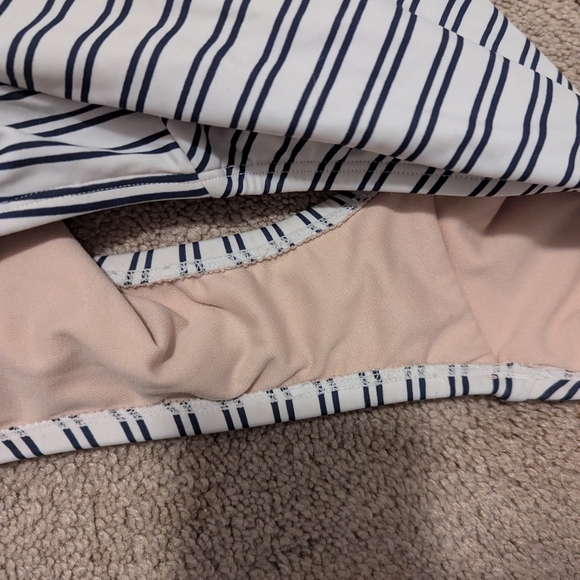 Women's Triangle High Coverage One Piece Swimsuit White/Blue Kona Sol Size Large - Picture 6 of 6